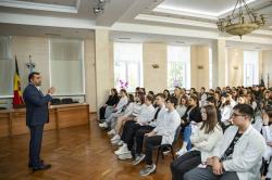 Представил свои приоритеты на посту примара муниципия Кишинёв сотрудникам Медицинского колледжа.